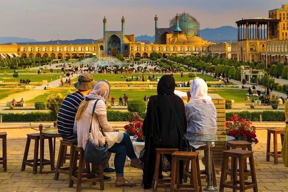 گردشگری، مظلوم‌ترین صنعت ایران است