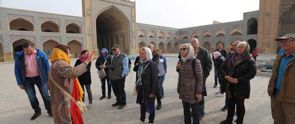 مهاجرت راهنمایان گردشگری